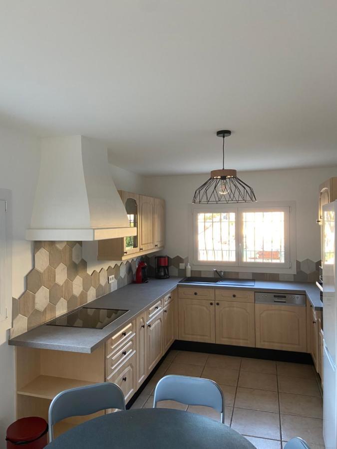 Tres Bel Appartement Entier Proche De La Mer 2 Chambres 1 Salon Vallauris Luaran gambar
