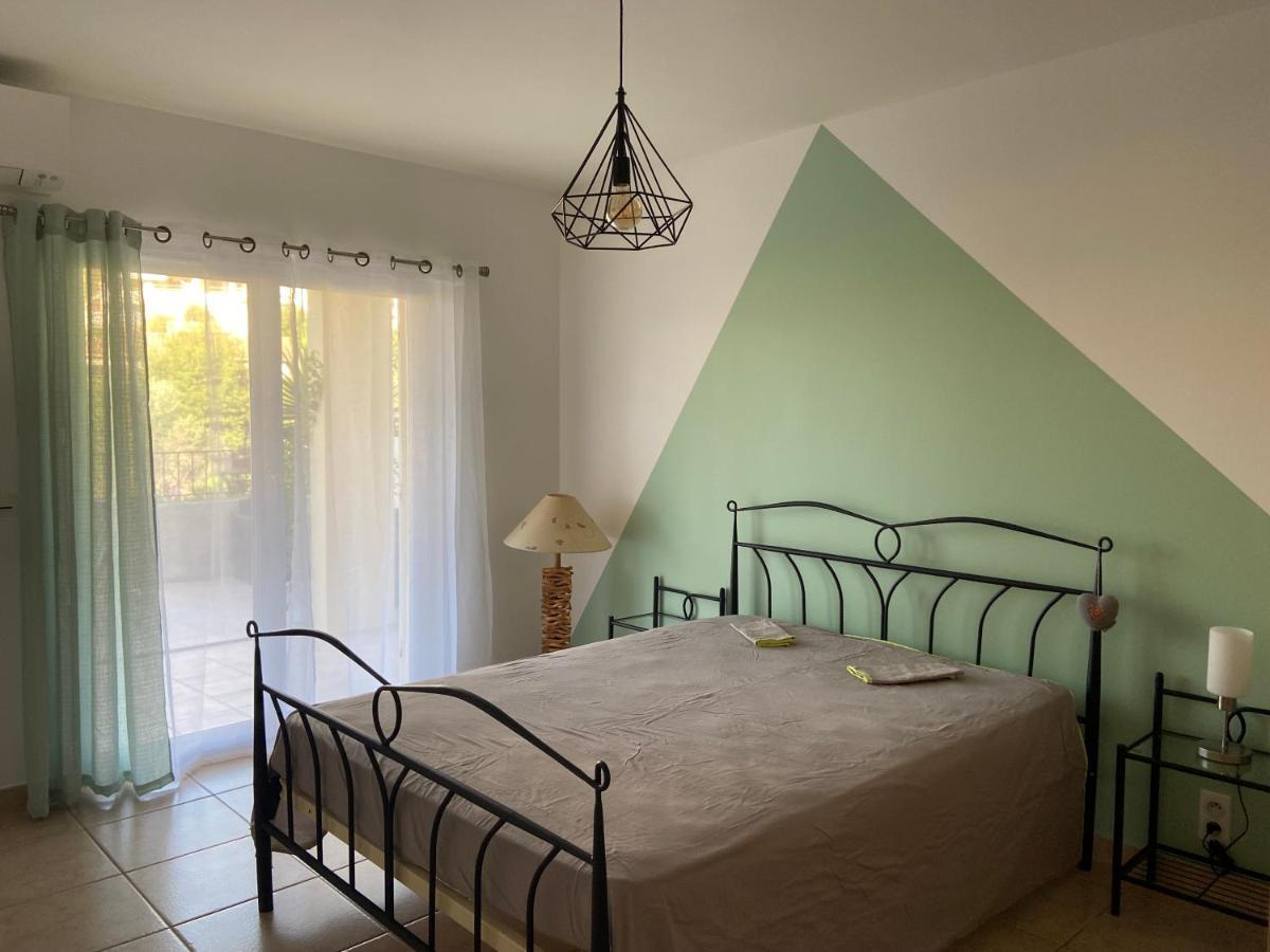 Tres Bel Appartement Entier Proche De La Mer 2 Chambres 1 Salon Vallauris Luaran gambar